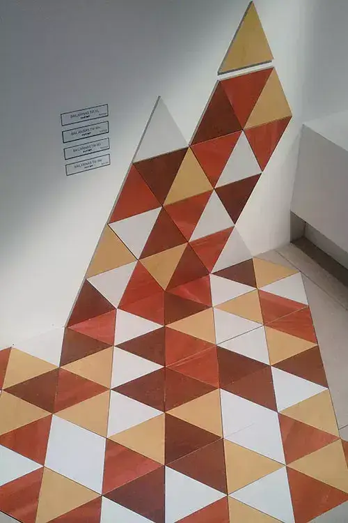Revestimento parede triangulo Portinari Bailarina